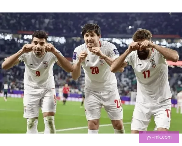 中国男足十八强赛客战卡塔尔因天气变化紧急调整训练计划迎接挑战 中国男足十八强赛客战卡塔尔因天气变化紧急调整训练计划迎接挑战