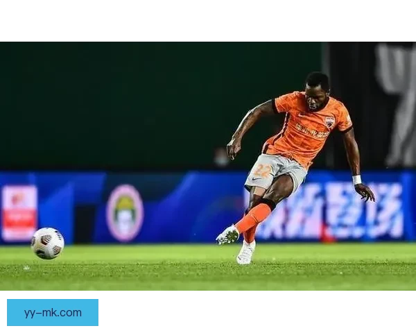 金特罗精彩任意球首开纪录引领比赛节奏全场沸腾